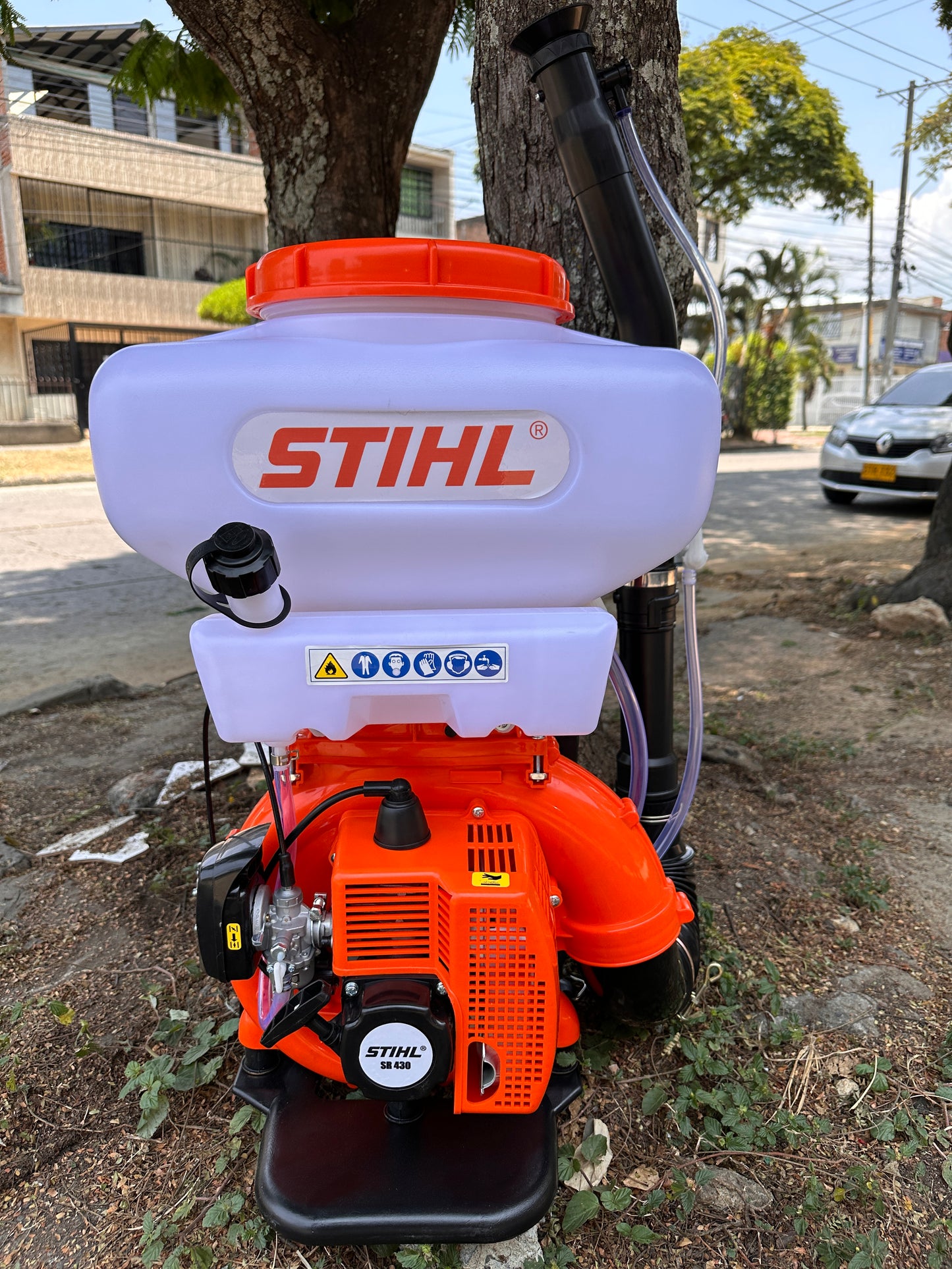 FUMIGADORA ESPOLVOREADORA STIHL 20 LTS